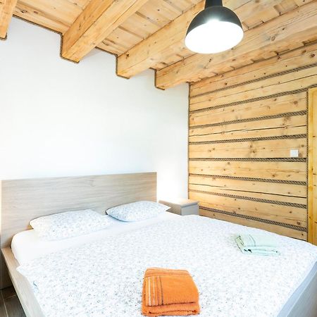 Lazisko Drevenice Liptov - Ski & Hiking Apartments מראה חיצוני תמונה