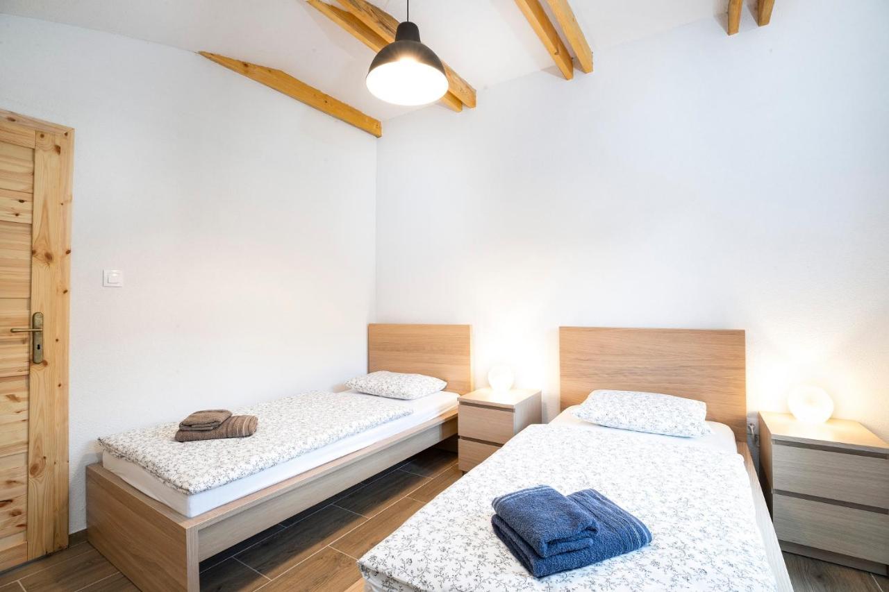 Lazisko Drevenice Liptov - Ski & Hiking Apartments מראה חיצוני תמונה